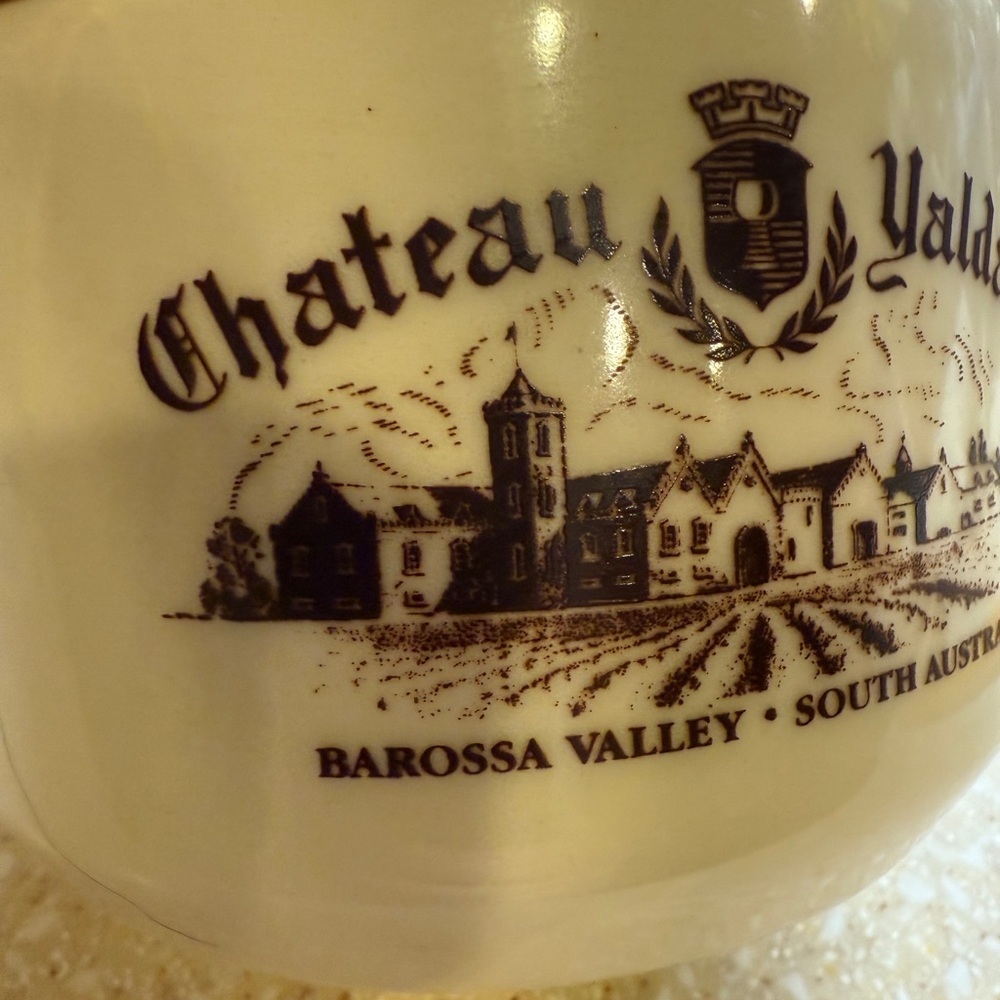 Château Yaldara Barossa valley South Australia Black and White Vase decanter - Picture 5 of 12